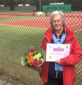 Irene de Jong met certificaat