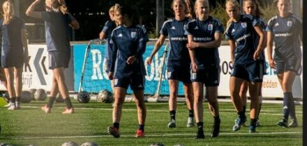 Zwolle Sport PEC Zwolle Vrouwennieuw05